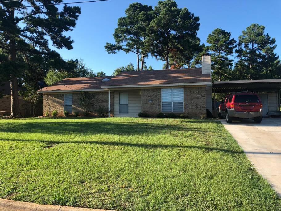 Charming Home In The Piney Woods Of East Texas Kilgore Exterior photo